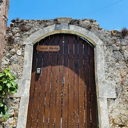 Casa Di Marko Gardelades